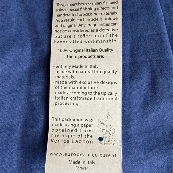 European Culture  | Pleated Wide Leg Pants - Picture 5 of 8